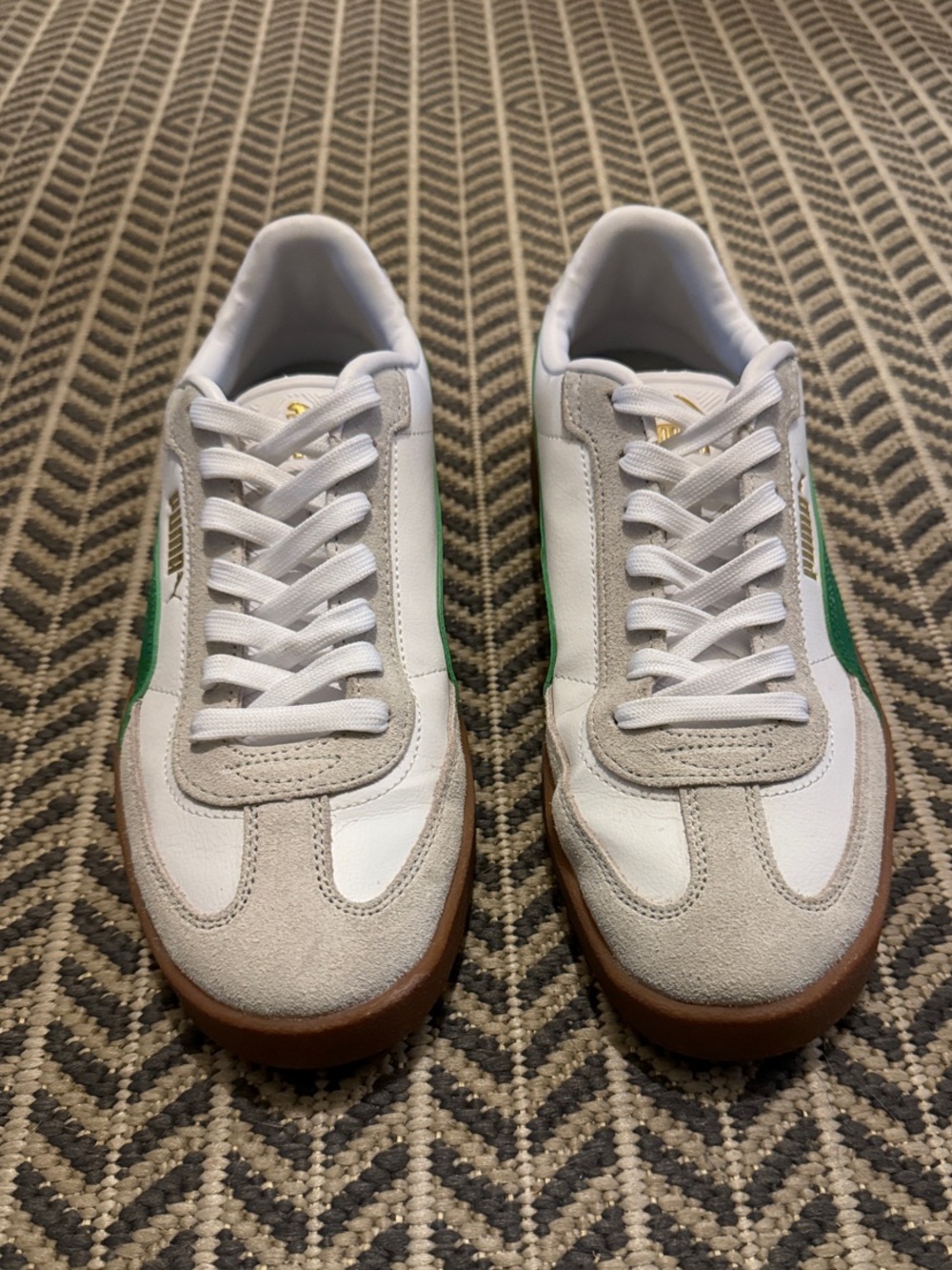 Puma White & Green Women’s Retro-Inspired Low-Top Sneakers Fits Size 9.5 - 109